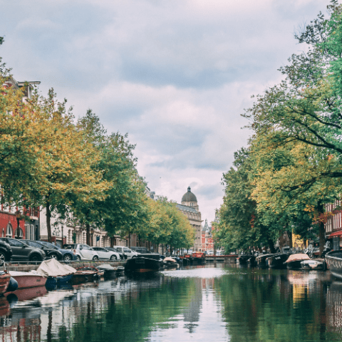 Een gracht in Amsterdam